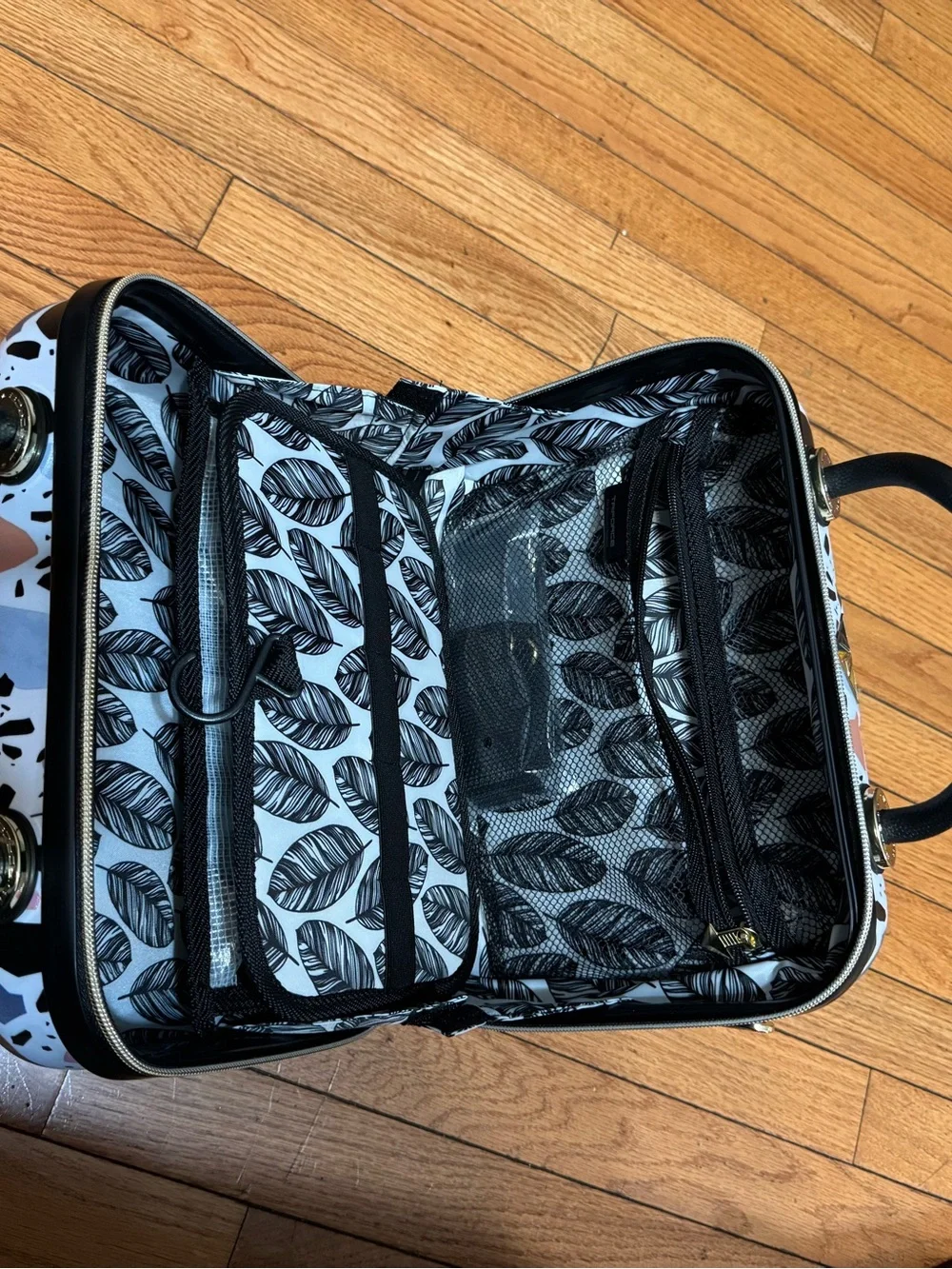 Triforce Women's Luggage Elite Hardside Beauty Travel Makeup Case New